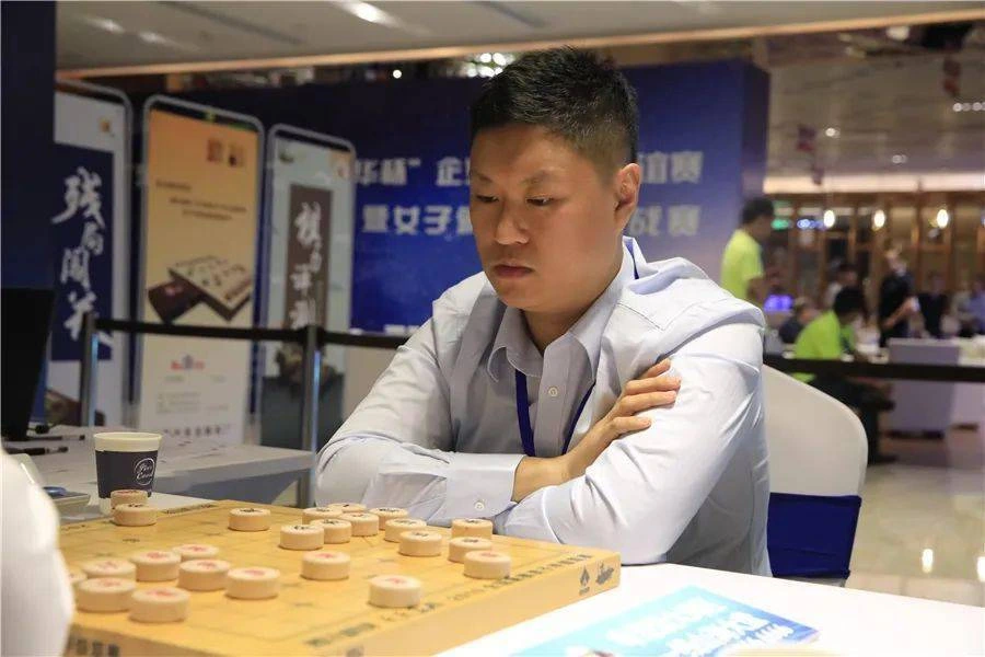 Kỳ thủ cờ tướng Mạnh Thần